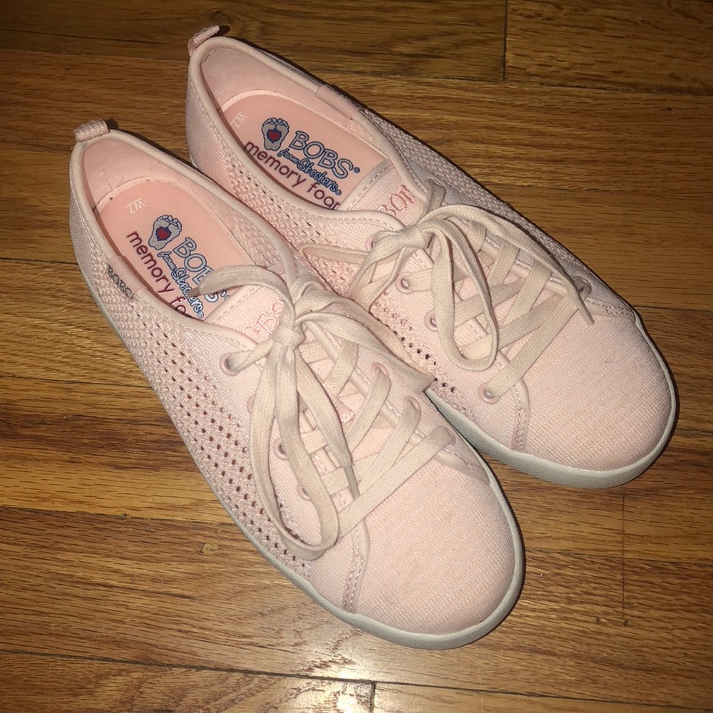 Bobs
